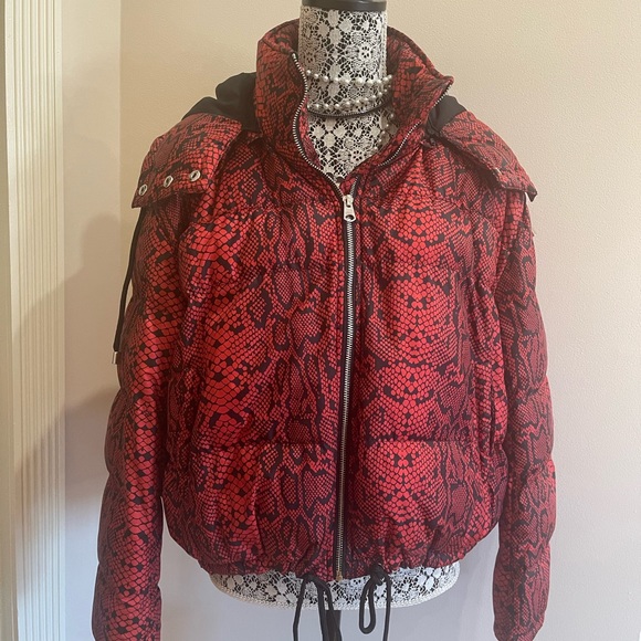 New w/o Tag Zara Snake Print Puffer Jacket With Hood Size XLarge Ref 4968 020 - Picture 4 of 9